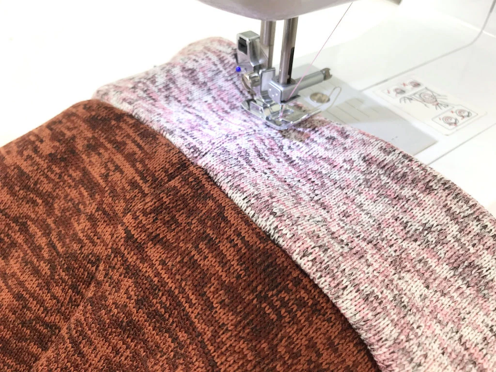 Sewing the Sybill Trelawney gathered skirt hem.